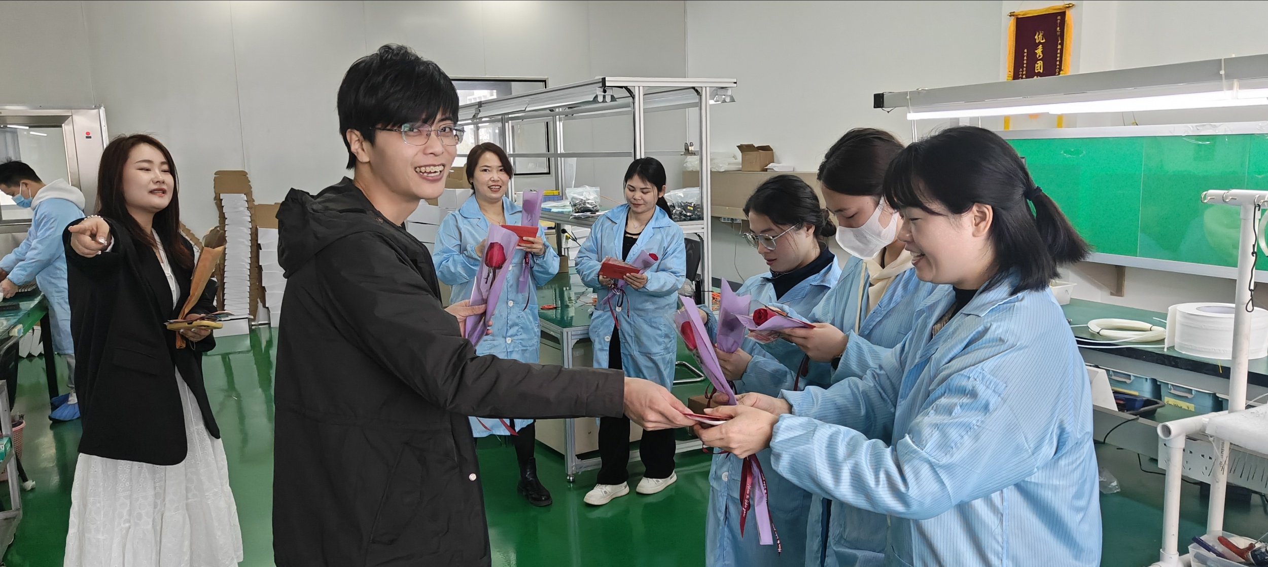 3.8女神節(jié)快樂丨不懼時(shí)光，自成光芒